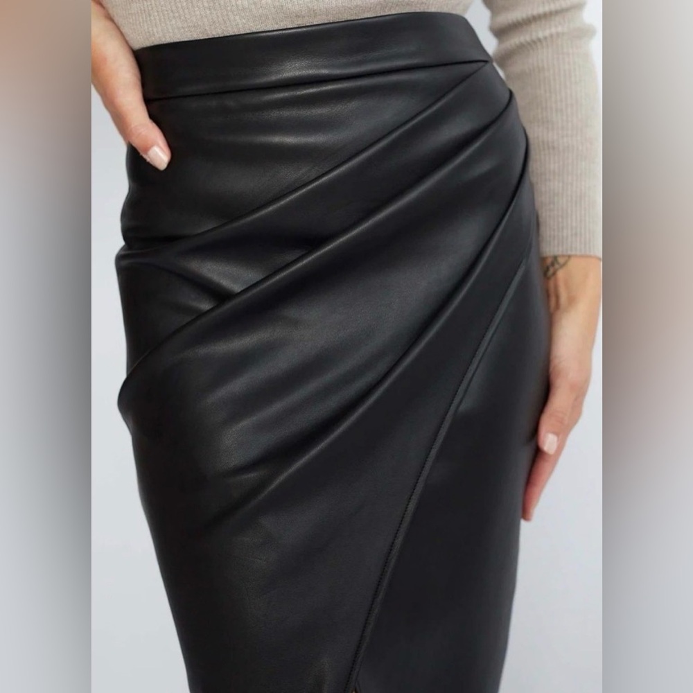Commense Ruched Slit PU Leather MIDI Skirt NWT Size M - Picture 5 of 10